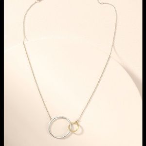New- Stella & Dot Eternity Necklace *Rare*